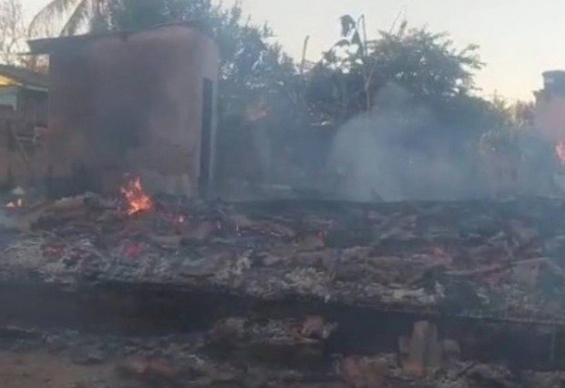 Três corpos carbonizados são encontrados em sítio de vereador em RO tres-corpos-carbonizados-sao-encontrados-em-sitio-de-vereador-em-ro