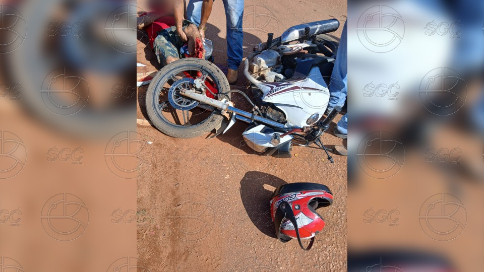 VÍDEO: Motociclista sofre fratura exposta em colisão entre motos em Guajará-Mirim video:-motociclista-sofre-fratura-exposta-em-colisao-entre-motos-em-guajara-mirim