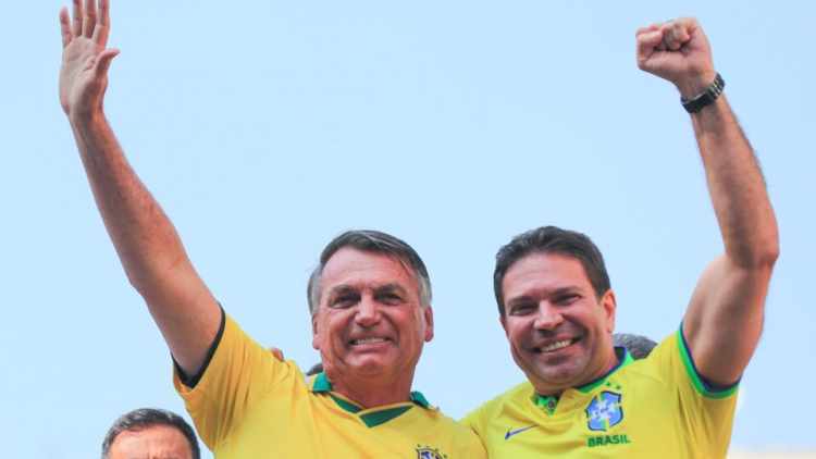 Jair Bolsonaro, Ramagem e Carlos Bolsonaro são indiciados pela PF no caso da ‘Abin paralela’ jair-bolsonaro,-ramagem-e-carlos-bolsonaro-sao-indiciados-pela-pf-no-caso-da-‘abin-paralela’