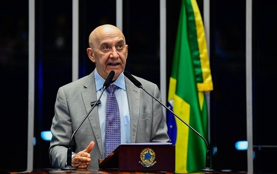 Confúcio Moura defende educação financeira para combater endividamento confucio-moura-defende-educacao-financeira-para-combater-endividamento