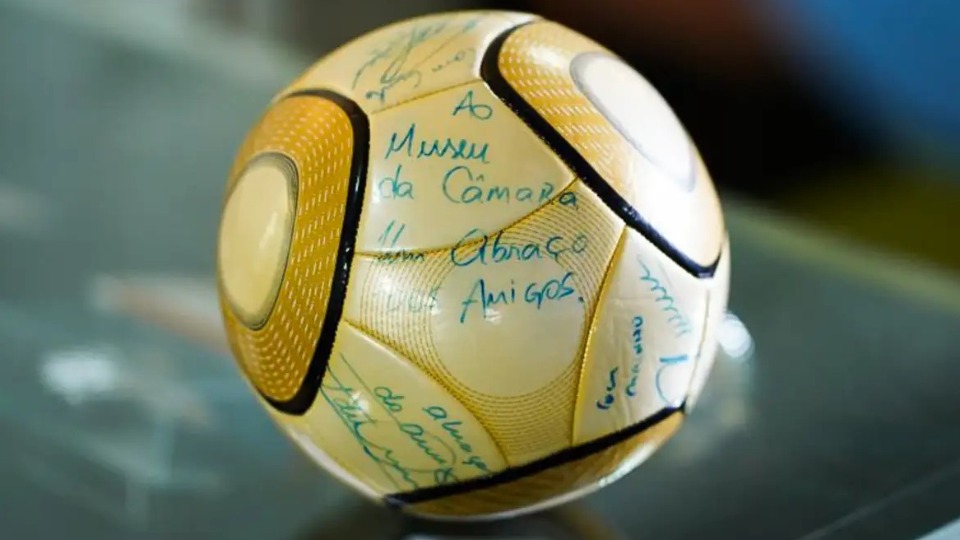 Moraes vota por condenar acusado de furtar bola autografada por Neymar moraes-vota-por-condenar-acusado-de-furtar-bola-autografada-por-neymar