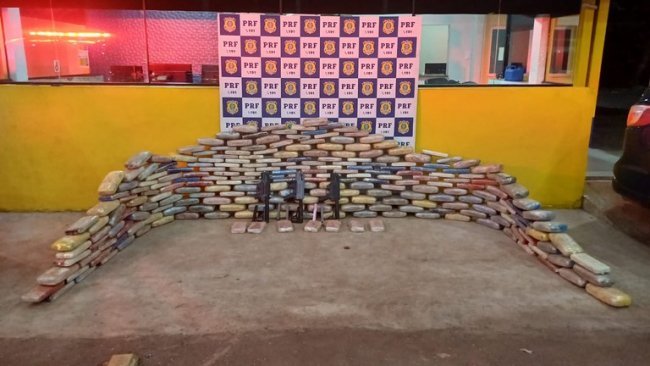 Em Rondônia (Pimenta Bueno), PRF apreende drogas e armas sendo transportadas por caminhoneiro em-rondonia-(pimenta-bueno),-prf-apreende-drogas-e-armas-sendo-transportadas-por-caminhoneiro