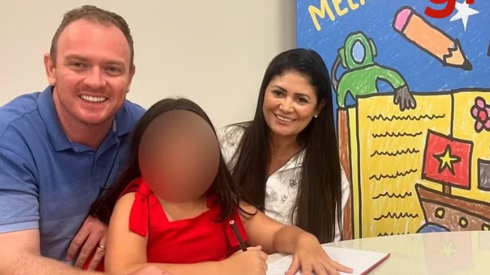 Engenheiro é suspeito de matar esposa e esfaquear filha na casa da família engenheiro-e-suspeito-de-matar-esposa-e-esfaquear-filha-na-casa-da-familia