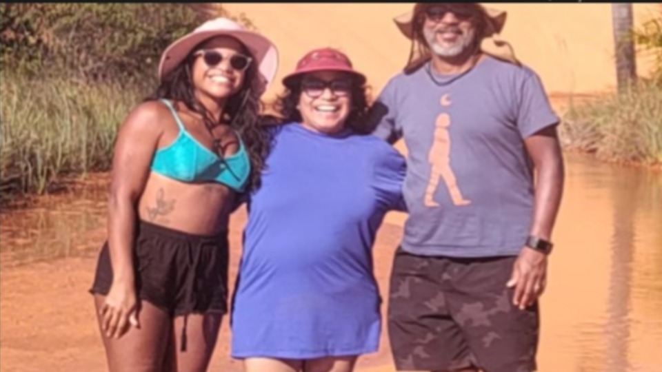 Pai de brasileira morta na Indonésia se despede: pai-de-brasileira-morta-na-indonesia-se-despede:
