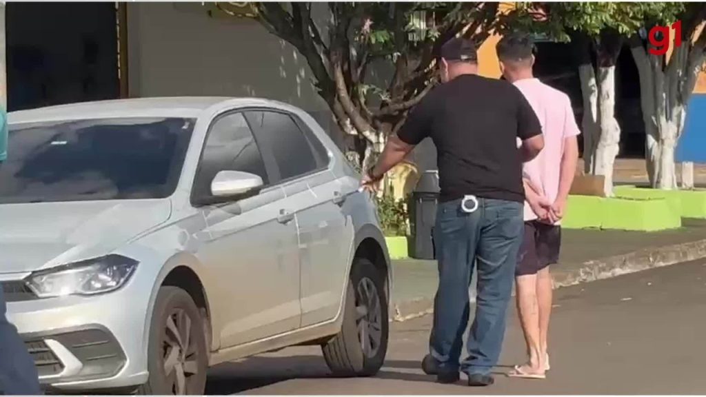 video:-suspeito-de-matar-jovem-a-tiros-na-frente-da-namorada-se-entrega-a-policia-em-porto-velho