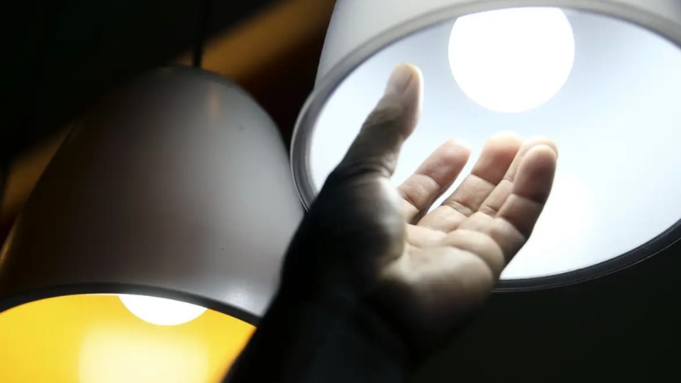 Contas de luz permanecem com bandeira tarifária vermelha em julho contas-de-luz-permanecem-com-bandeira-tarifaria-vermelha-em-julho