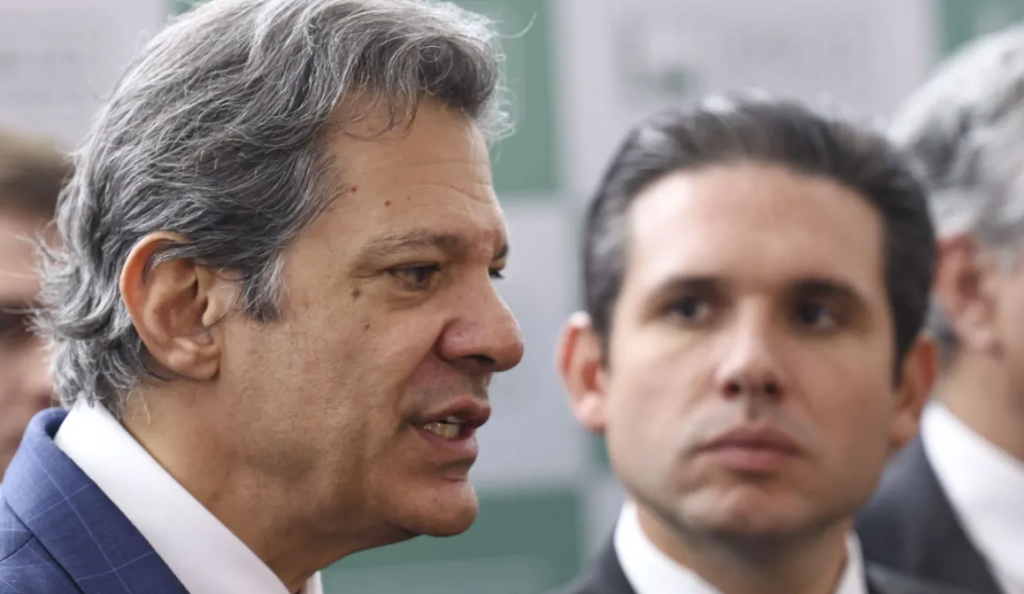 Não entendo o que aconteceu depois da reunião na casa de Hugo, diz Haddad nao-entendo-o-que-aconteceu-depois-da-reuniao-na-casa-de-hugo,-diz-haddad
