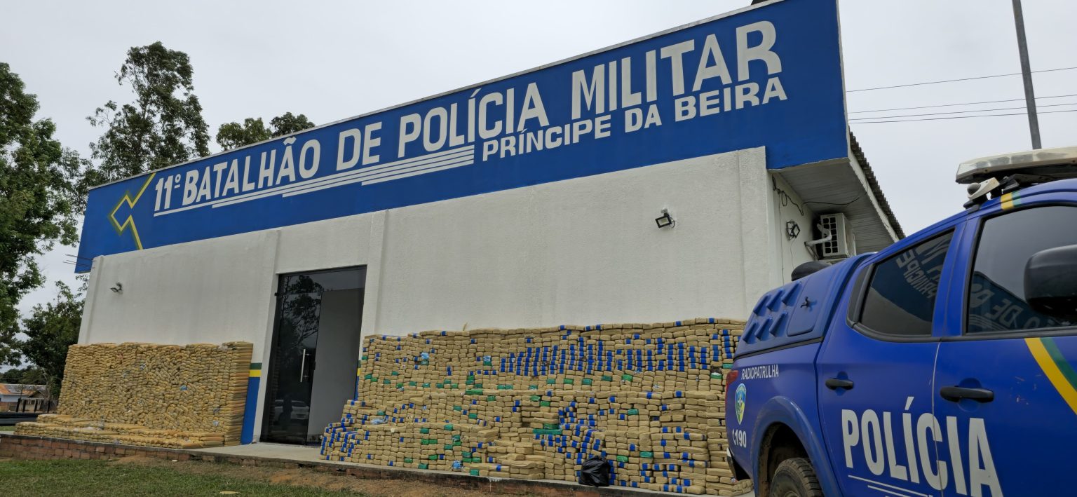 'Maior apreensão de drogas da história de RO': PM encontra quatro toneladas de skunk em carreta 'maior-apreensao-de-drogas-da-historia-de-ro':-pm-encontra-quatro-toneladas-de-skunk-em-carreta