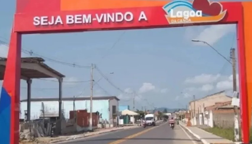 Homem tropeça em cachorro, cai em asfalto e morre atropelado homem-tropeca-em-cachorro,-cai-em-asfalto-e-morre-atropelado
