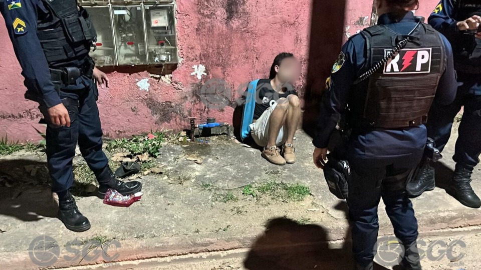 Homem é surrado por populares durante tentativa de furto no centro de Porto Velho homem-e-surrado-por-populares-durante-tentativa-de-furto-no-centro-de-porto-velho