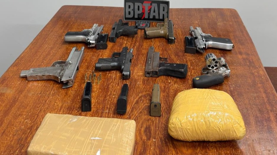 Polícia apreende 8 armas, drogas e munições após confronto que deixou 7 mortos em Porto Velho policia-apreende-8-armas,-drogas-e-municoes-apos-confronto-que-deixou-7-mortos-em-porto-velho