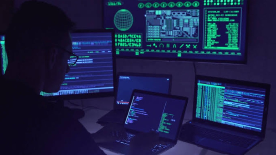 Ataque hacker desvia cerca de R$ 1 bilhão após invadir empresa que conecta instituições ao Pix ataque-hacker-desvia-cerca-de-r$-1-bilhao-apos-invadir-empresa-que-conecta-instituicoes-ao-pix
