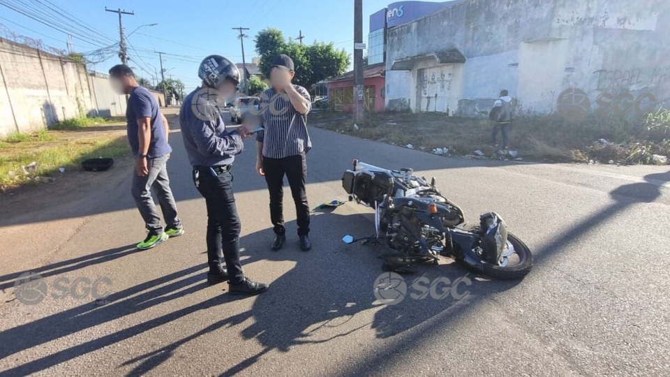 Motorista avança preferencial e deixa homem ferido após colisão no centro de Porto Velho motorista-avanca-preferencial-e-deixa-homem-ferido-apos-colisao-no-centro-de-porto-velho