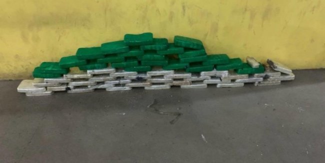 PRF apreende quase 60kg de cocaína em Ji–Paraná/RO prf-apreende-quase-60kg-de-cocaina-em-ji–parana/ro