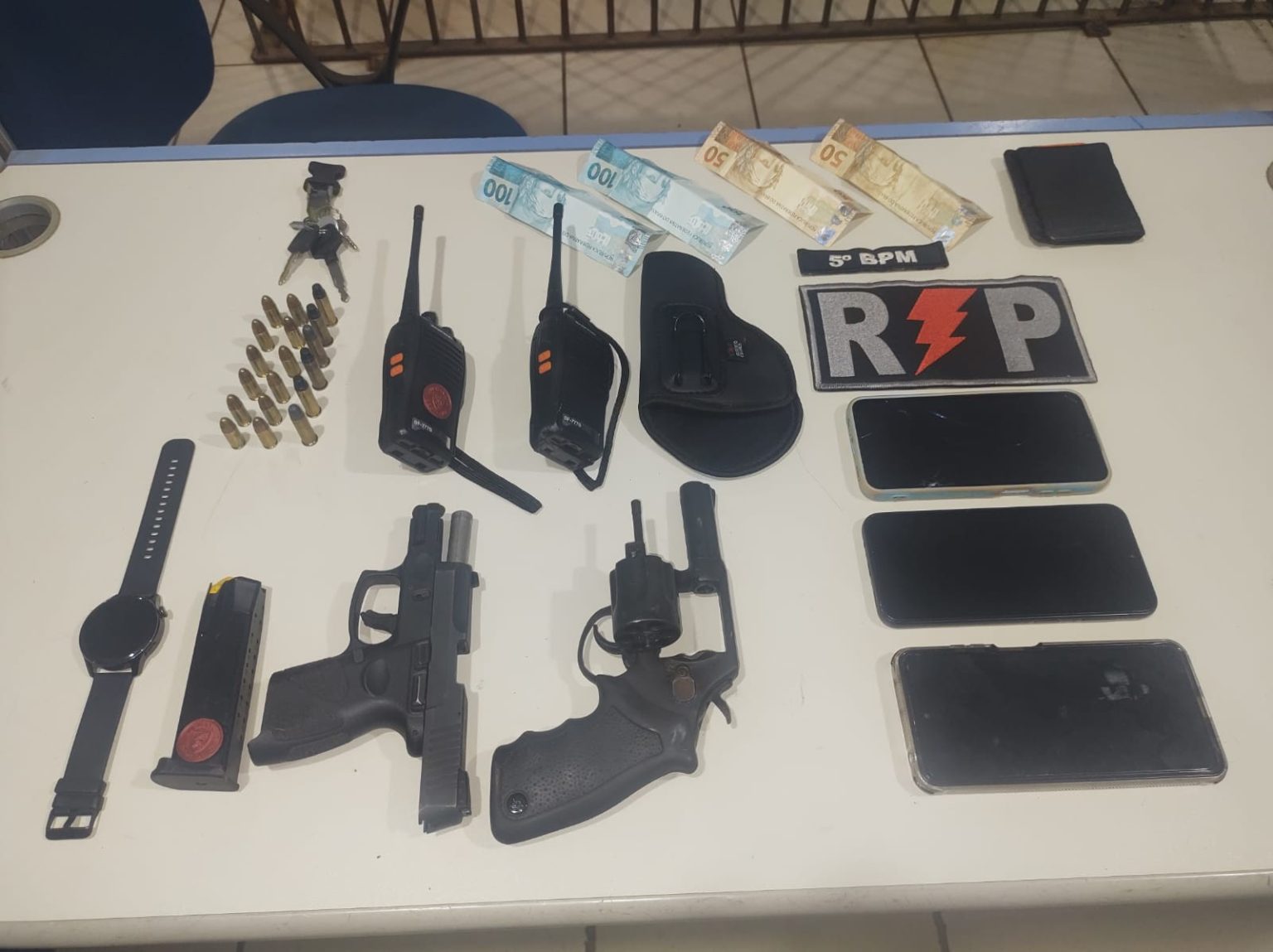 PM prende suspeitos que planejavam ataques contra facção rival em Porto Velho pm-prende-suspeitos-que-planejavam-ataques-contra-faccao-rival-em-porto-velho