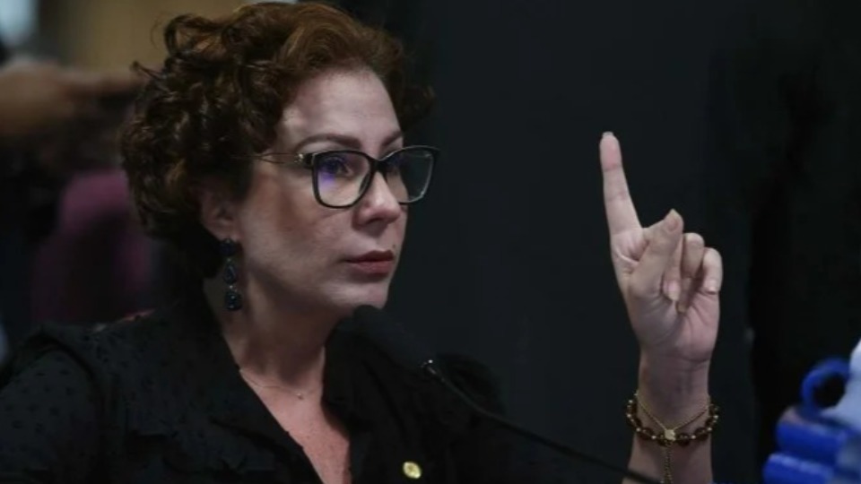 Carla Zambelli pede mais tempo para devolver imóvel funcional de forma amigável carla-zambelli-pede-mais-tempo-para-devolver-imovel-funcional-de-forma-amigavel