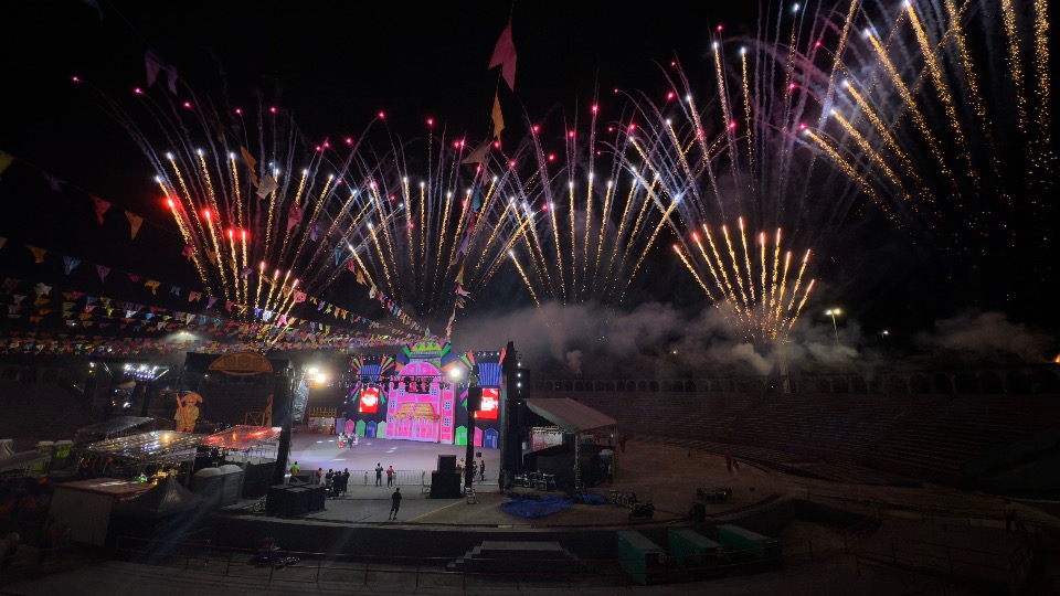 Festival Folclórico do Amazonas abre com casa cheia e celebra a cultura com dança, cor e tradição festival-folclorico-do-amazonas-abre-com-casa-cheia-e-celebra-a-cultura-com-danca,-cor-e-tradicao