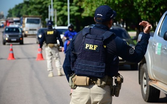 PRF dá cumprimento a 4 mandados de prisão em Rondônia prf-da-cumprimento-a-4-mandados-de-prisao-em-rondonia