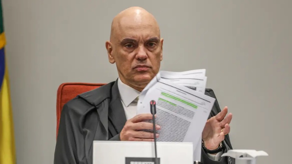 Moraes repreende advogado de ex-assessor de Bolsonaro moraes-repreende-advogado-de-ex-assessor-de-bolsonaro