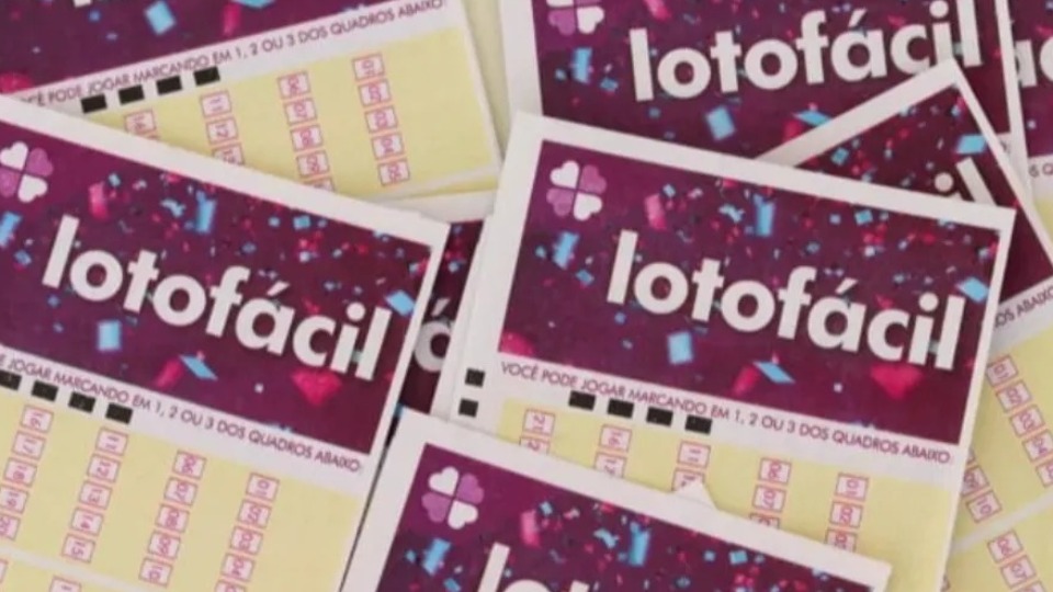Quatro apostas acertam a Lotofácil e levam prêmio de R$ 265 mil cada quatro-apostas-acertam-a-lotofacil-e-levam-premio-de-r$-265-mil-cada
