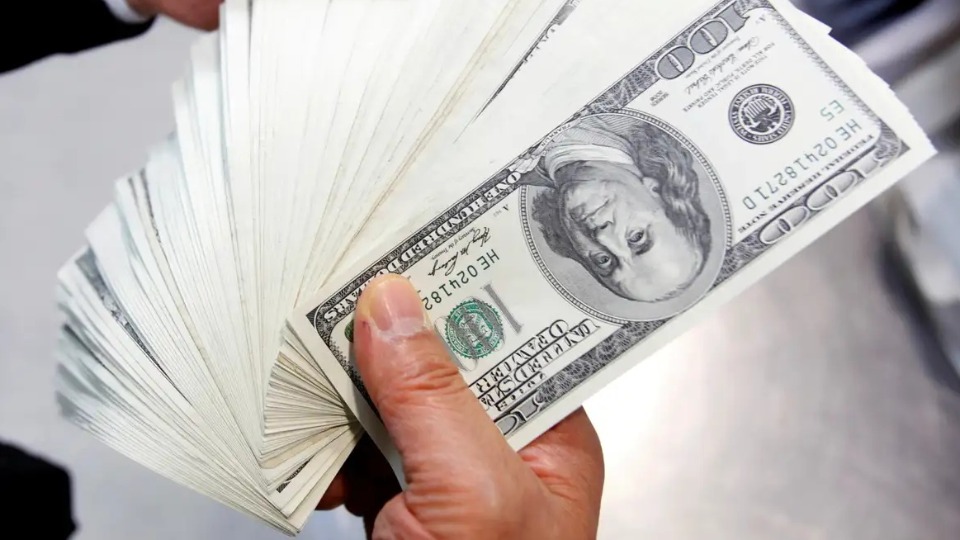 Dólar sobe para R$ 5,58 com agravamento de tensões com EUA dolar-sobe-para-r$-5,58-com-agravamento-de-tensoes-com-eua