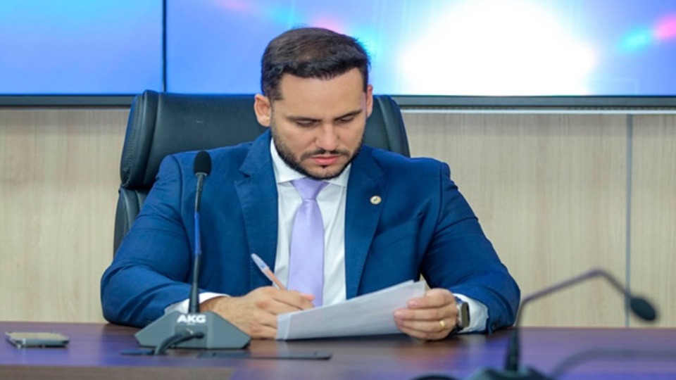 Prefeito realiza novas mudanças em secretarias do município prefeito-realiza-novas-mudancas-em-secretarias-do-municipio