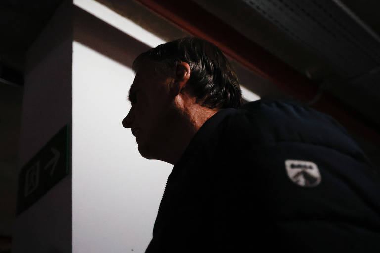 Prisão preventiva de Bolsonaro chegou a ser cogitada no STF, e tornozeleira foi alternativa prisao-preventiva-de-bolsonaro-chegou-a-ser-cogitada-no-stf,-e-tornozeleira-foi-alternativa