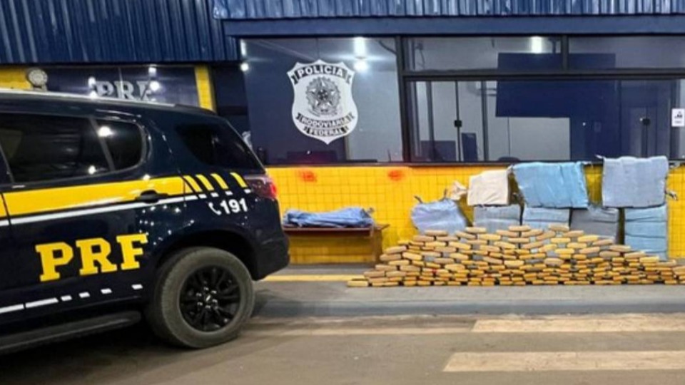 PRF apreende drogas, armas e madeira ilegal durante operação em Rondônia prf-apreende-drogas,-armas-e-madeira-ilegal-durante-operacao-em-rondonia