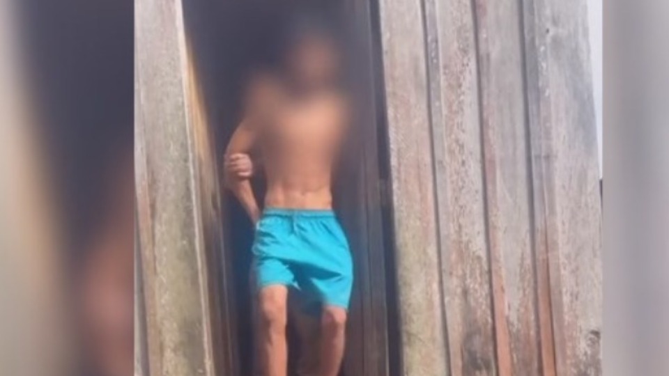 VÍDEO: grávida é agredida pelo próprio marido e impedida de entrar em casa video:-gravida-e-agredida-pelo-proprio-marido-e-impedida-de-entrar-em-casa