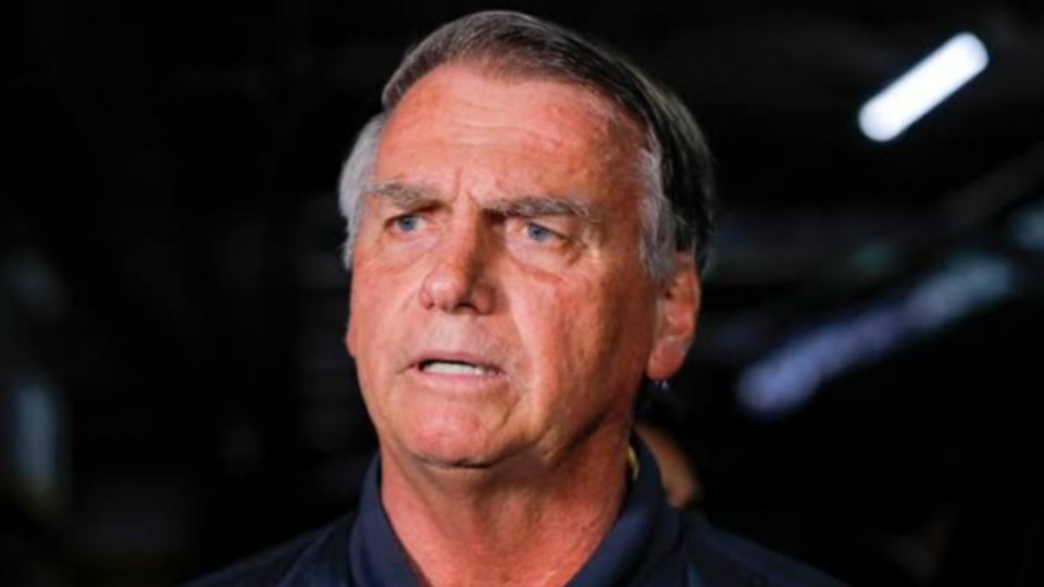 Defesa diz que Bolsonaro manterá silêncio até resposta de Moraes defesa-diz-que-bolsonaro-mantera-silencio-ate-resposta-de-moraes