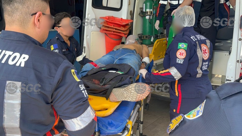 Homem sofre atentado a tiros após sair do trabalho em Porto Velho homem-sofre-atentado-a-tiros-apos-sair-do-trabalho-em-porto-velho