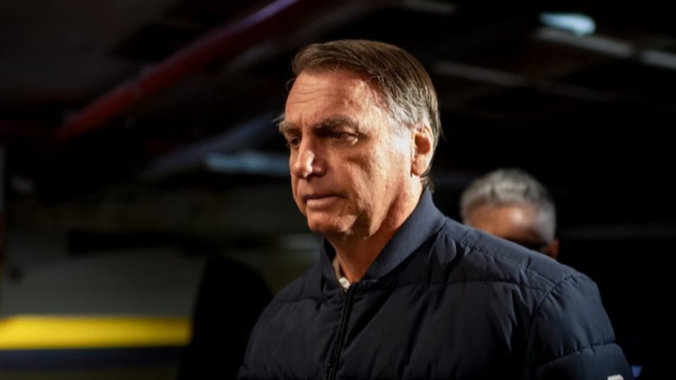 “Pintou um clima”: Bolsonaro é condenado a pagar R$ 150 mil “pintou-um-clima”:-bolsonaro-e-condenado-a-pagar-r$-150-mil