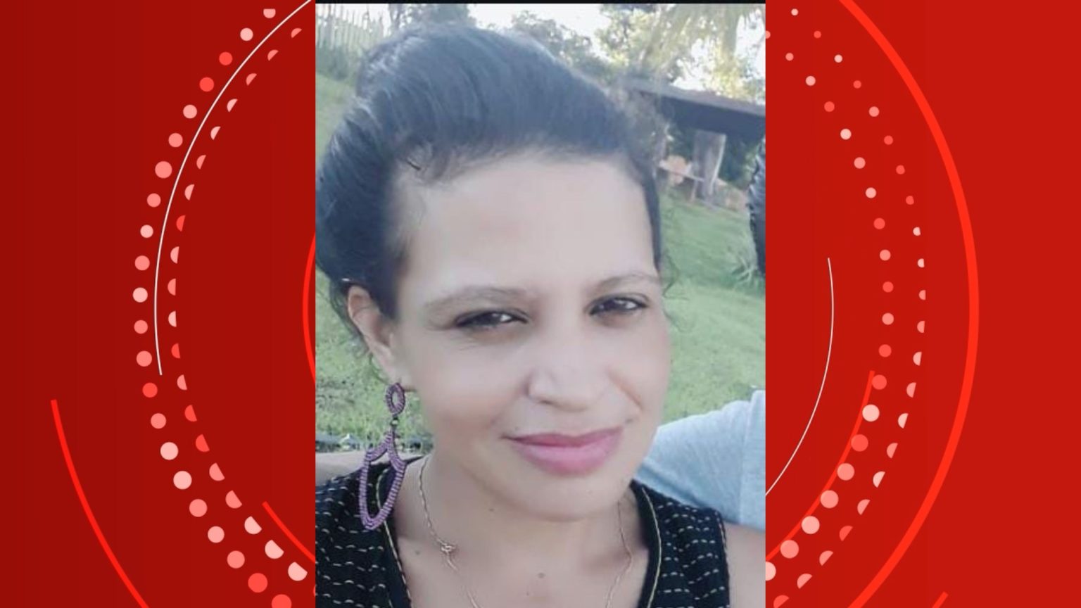 Mulher é morta a tiros dentro de casa na frente dos filhos em RO mulher-e-morta-a-tiros-dentro-de-casa-na-frente-dos-filhos-em-ro
