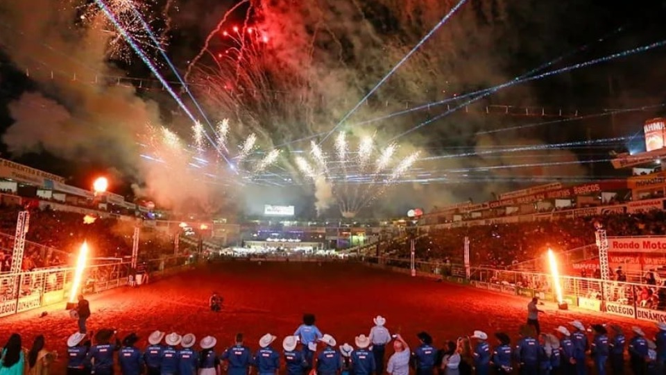 40ª Expoari começa neste sábado com show de Manu Bahtidão 40a-expoari-comeca-neste-sabado-com-show-de-manu-bahtidao