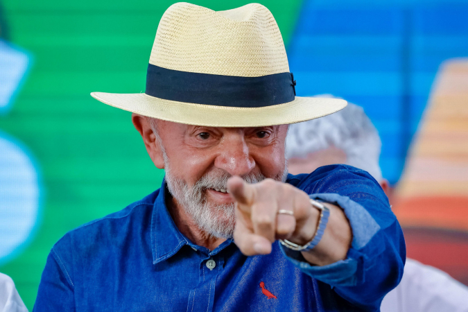 Lula diz que Bolsonaro será preso e compara tornozeleira eletrônica a ‘pombo-correio’ lula-diz-que-bolsonaro-sera-preso-e-compara-tornozeleira-eletronica-a-‘pombo-correio’