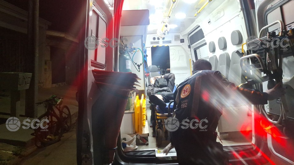 Motociclista tenta ultrapassagem e colide com carro em Porto Velho motociclista-tenta-ultrapassagem-e-colide-com-carro-em-porto-velho