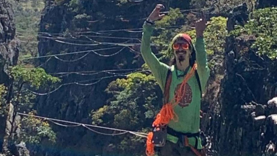 Turista morre após queda de 50 metros enquanto praticava highline turista-morre-apos-queda-de-50-metros-enquanto-praticava-highline