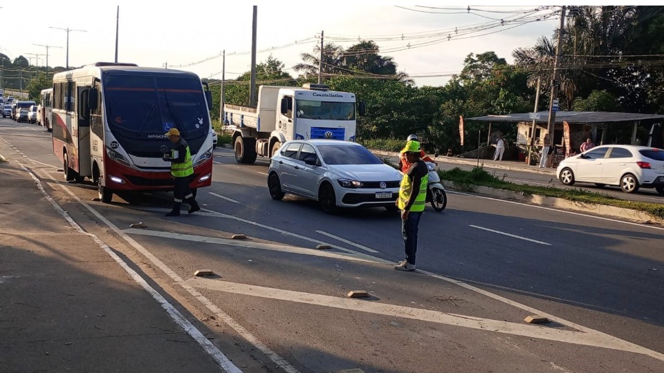 Prefeitura de Manaus intensifica operação ‘Transporte Legal’ em todas as zonas da cidade prefeitura-de-manaus-intensifica-operacao-‘transporte-legal’-em-todas-as-zonas-da-cidade