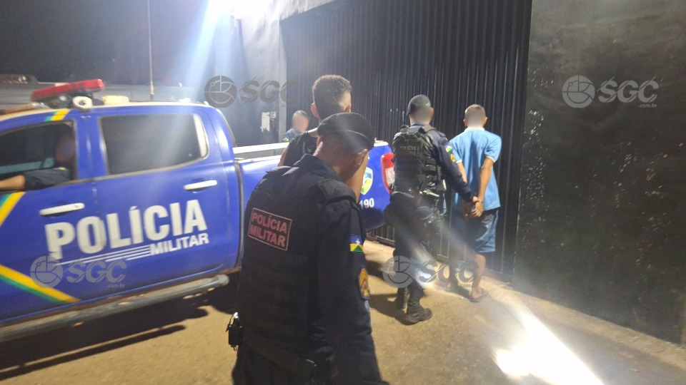 Polícia Militar fecha ponto de drogas e detém três suspeitos no bairro JK policia-militar-fecha-ponto-de-drogas-e-detem-tres-suspeitos-no-bairro-jk