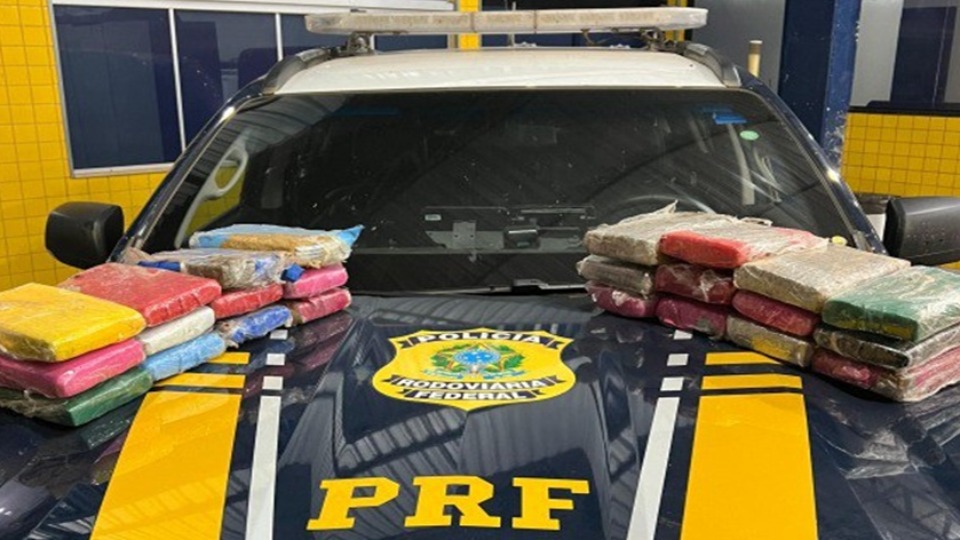 PRF apreende mais de 25 kg de skunk e prende casal na BR-364 em Vilhena prf-apreende-mais-de-25-kg-de-skunk-e-prende-casal-na-br-364-em-vilhena