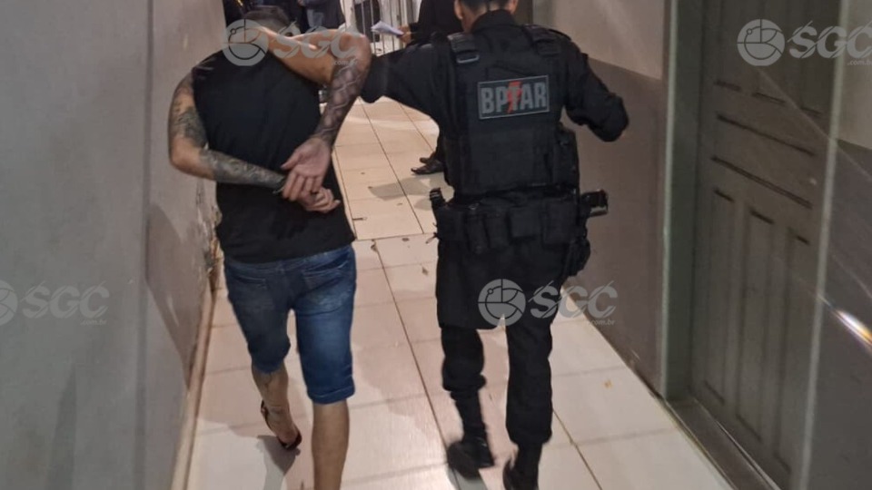 'O CIRCO PEGOU FOGO': Foragido é preso enquanto fazia tatuagem de palhaço em Porto Velho 'o-circo-pegou-fogo':-foragido-e-preso-enquanto-fazia-tatuagem-de-palhaco-em-porto-velho