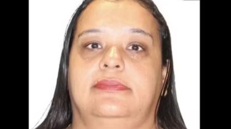 Brasileira acusada de matar 5 filhos envenenados é presa brasileira-acusada-de-matar-5-filhos-envenenados-e-presa