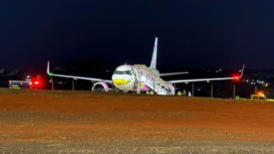 PF descarta bomba em avião que pousou em Brasília pf-descarta-bomba-em-aviao-que-pousou-em-brasilia