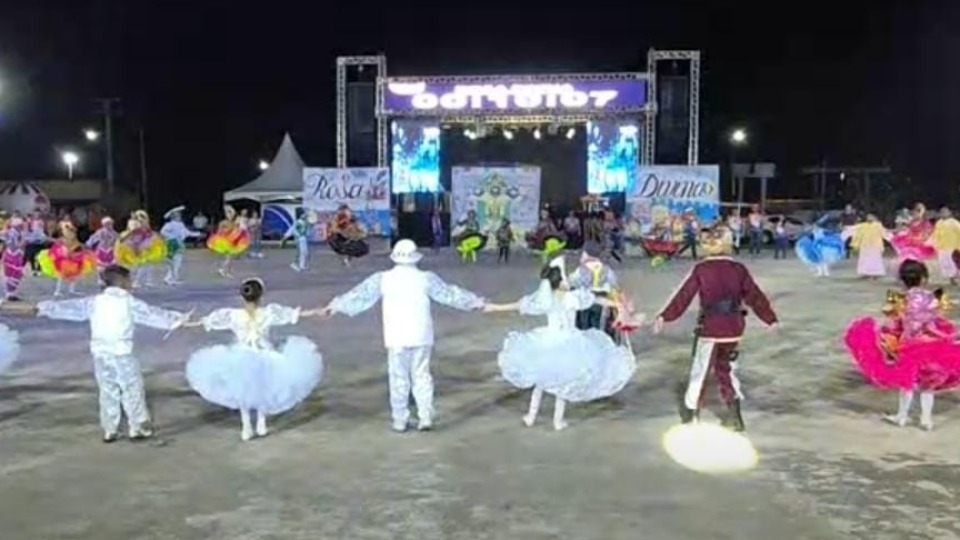 AO VIVO: 41° Arraial Flor do Maracujá – Quadrilha Mirim Rosa Divina ao-vivo:-41°-arraial-flor-do-maracuja-–-quadrilha-mirim-rosa-divina