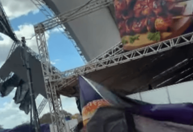 Vendaval destrói estrutura de feira gastronômica em Brasília vendaval-destroi-estrutura-de-feira-gastronomica-em-brasilia