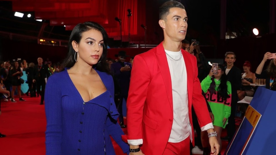 Cristiano Ronaldo pede Georgina Rodríguez em casamento; confira cristiano-ronaldo-pede-georgina-rodriguez-em-casamento;-confira