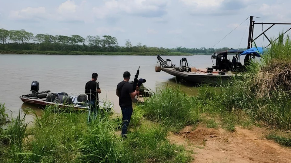Polícia Militar apreende 7 kg de maconha em porto clandestino de Guajará-Mirim (RO) policia-militar-apreende-7-kg-de-maconha-em-porto-clandestino-de-guajara-mirim-(ro)