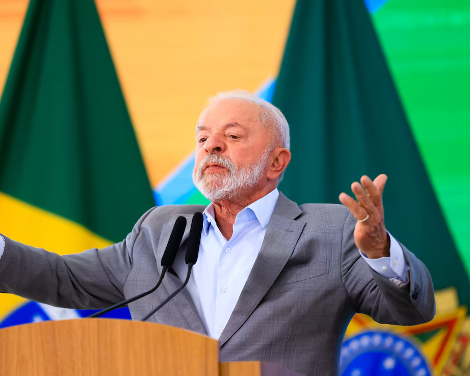 Lula muda tática e busca apoio direto de líderes partidários do Centrão lula-muda-tatica-e-busca-apoio-direto-de-lideres-partidarios-do-centrao