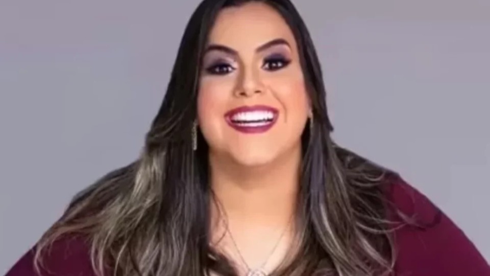 Cantora tem mal súbito e morre após fazer show cantora-tem-mal-subito-e-morre-apos-fazer-show