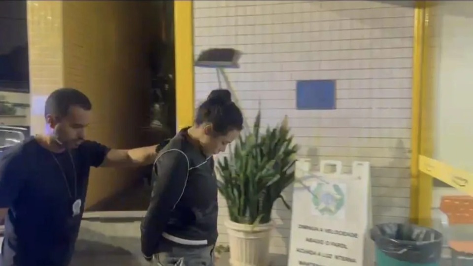 Mãe curte noite no baile e bebê morre após ser deixado com irmão de 5 anos mae-curte-noite-no-baile-e-bebe-morre-apos-ser-deixado-com-irmao-de-5-anos